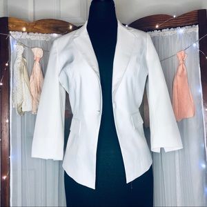 FAB’RIK Eggshell 3/4 length sleeve, Cropped Blazer